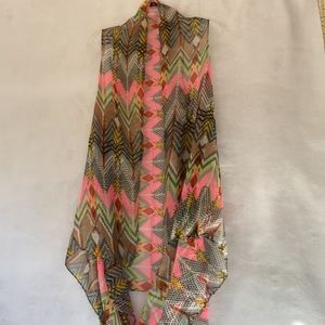 Pink & Tan Abstract Geometric Pattern Vest Shawl